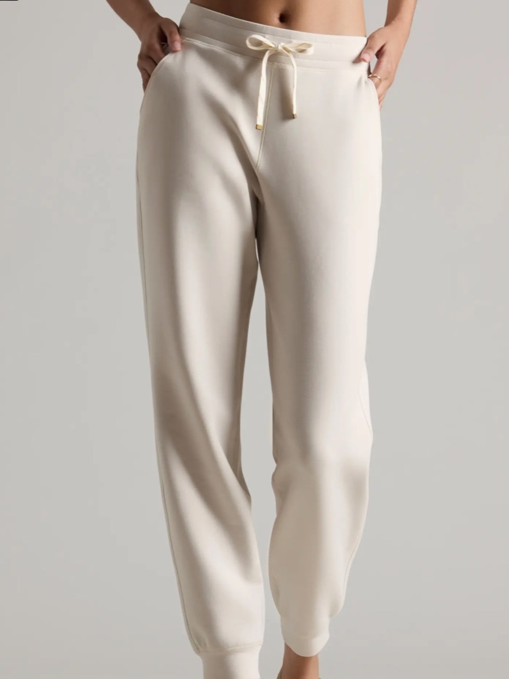 Rhone DreamGlow Joggers Sand Size Small